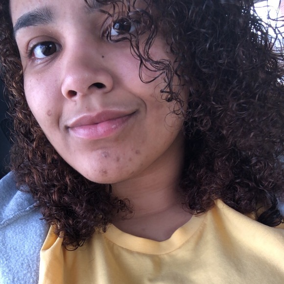 Meet your Posher, Gabrielle - Picture 3 of 3